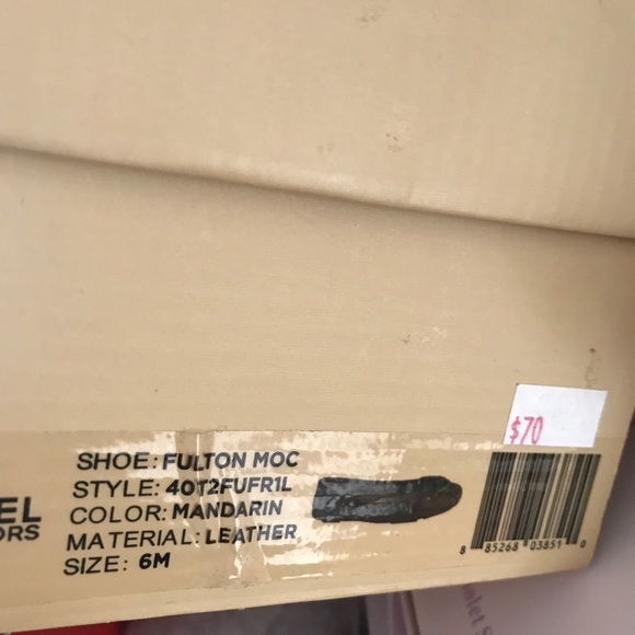 Michael Kors Fulton Logo Moccasin. - Picture 2 of 3